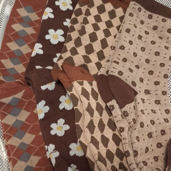 Cottagecore brown floral Plaid Tube Socks - Picture 5 of 6